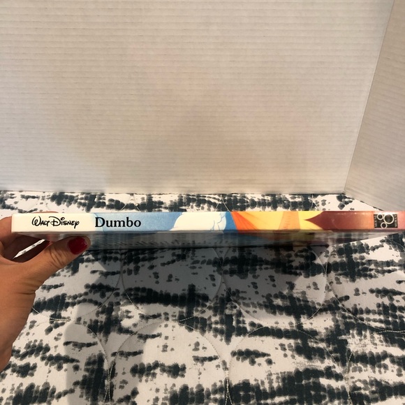 Vintage Walt Disney's Dumbo Book Hardback 1986 - Picture 6 of 9